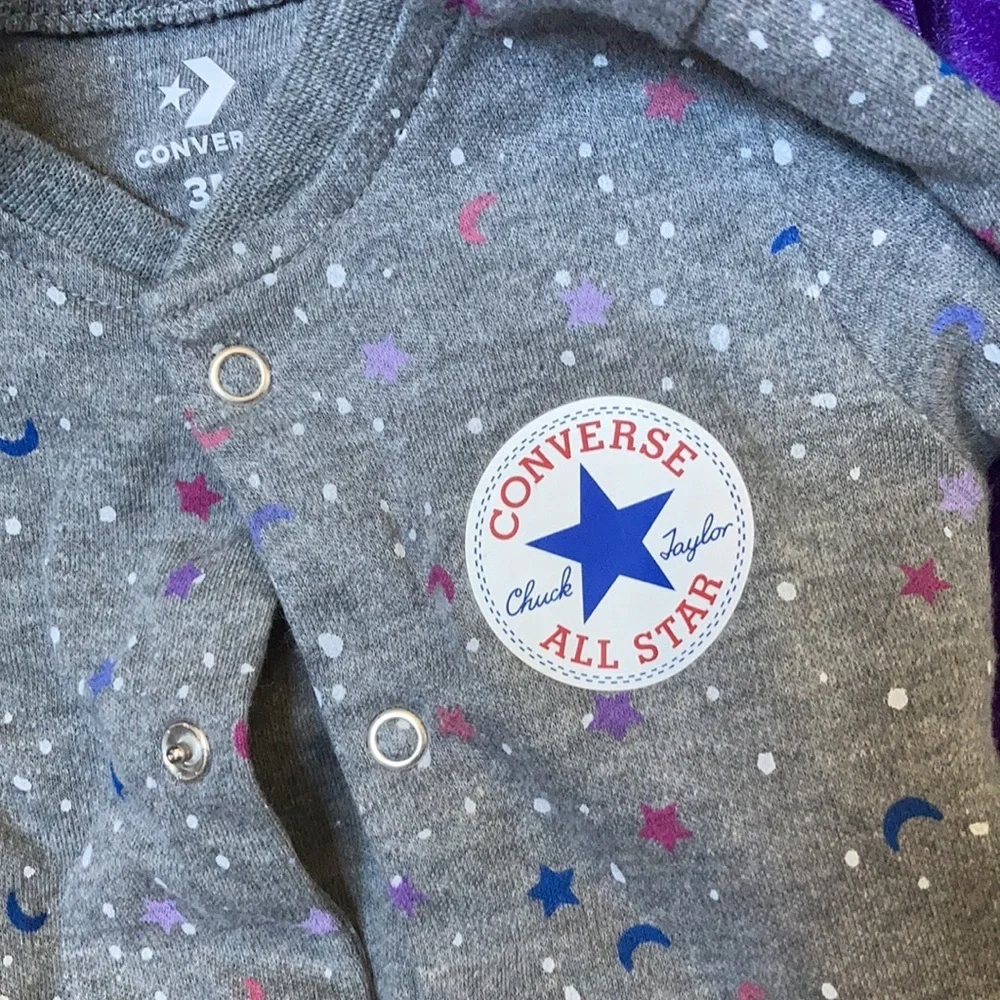 FINAL MARKDOWN Converse all star one piece 3 months